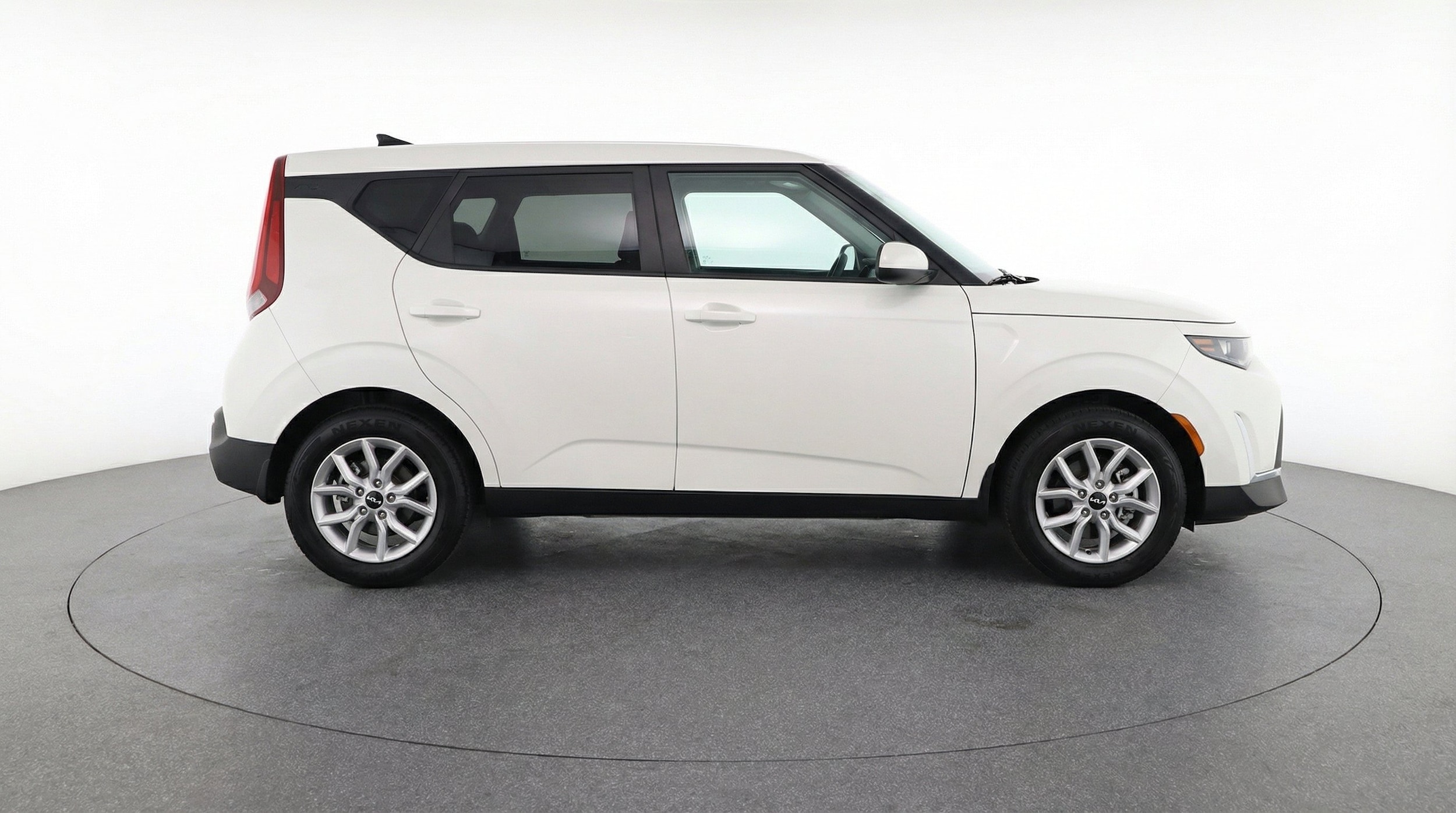 Thumbnail: 2025 Kia Soul - 10
