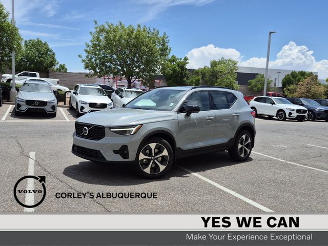 2026 Volvo XC40