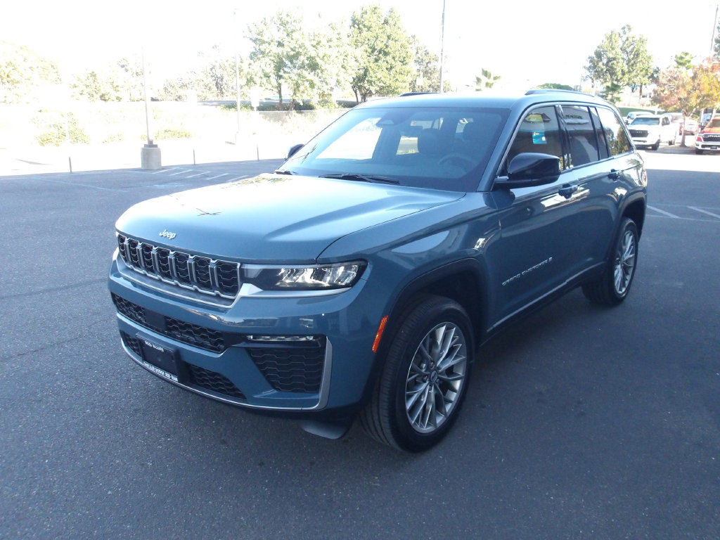 New 2027 Jeep Grand Cherokee LIMITED 4X4 Sport Utility