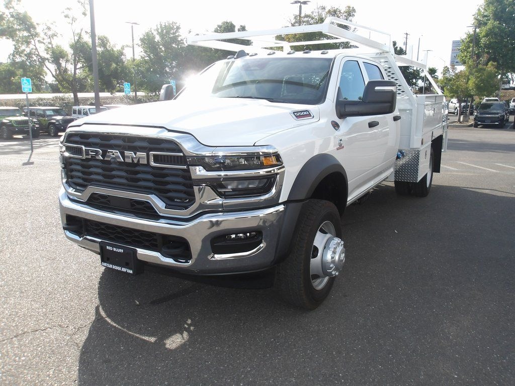 New 2025 Ram 5500 Chassis Cab TRADESMAN CREW 4X4 60' CA Crew Cab