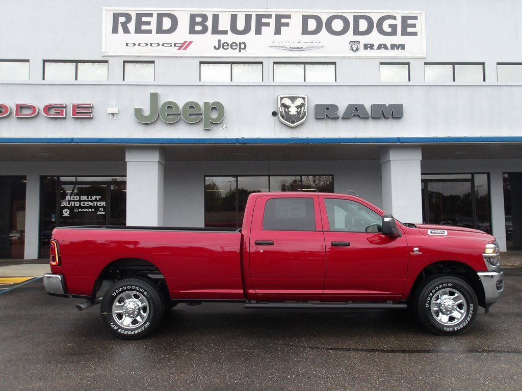 2026 Ram 2500 TRADESMAN CREW CAB 4X4 8' BOX Crew Cab