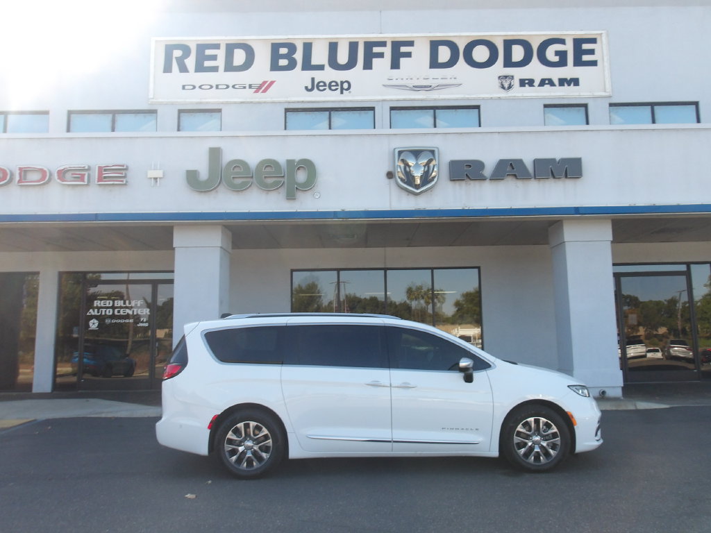 Used 2023 Chrysler Pacifica Hybrid Pinnacle Minivan/Van