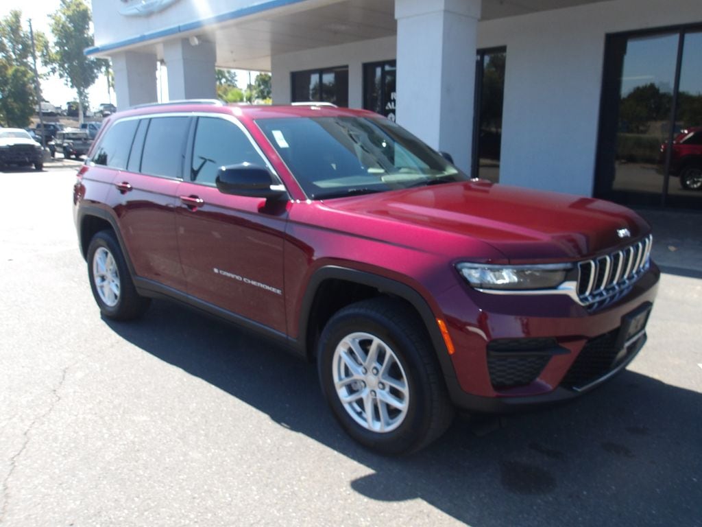 Used 2026 Jeep Grand Cherokee Laredo X SUV