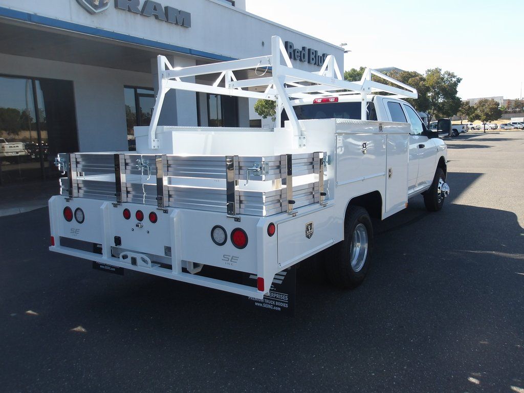 2025 RAM 3500 Chassis Tradesman - Photo 8