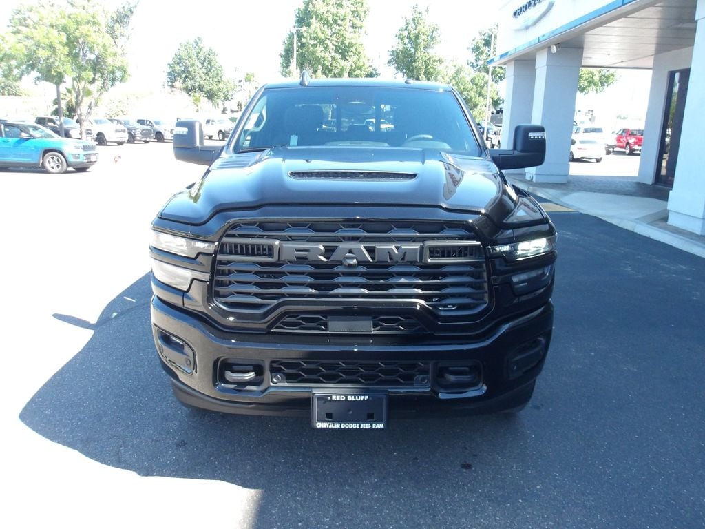 New 2026 Ram 2500 BLACK EXPRESS CREW CAB 4X4 6'4 BOX Crew Cab