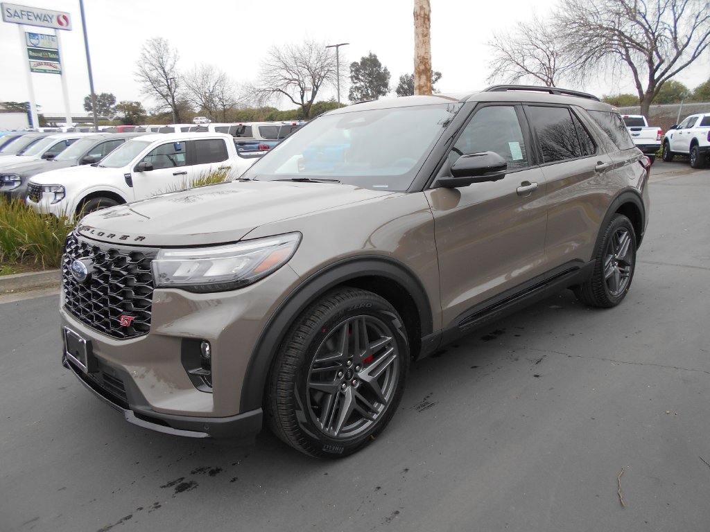 2026 Ford Explorer UT 