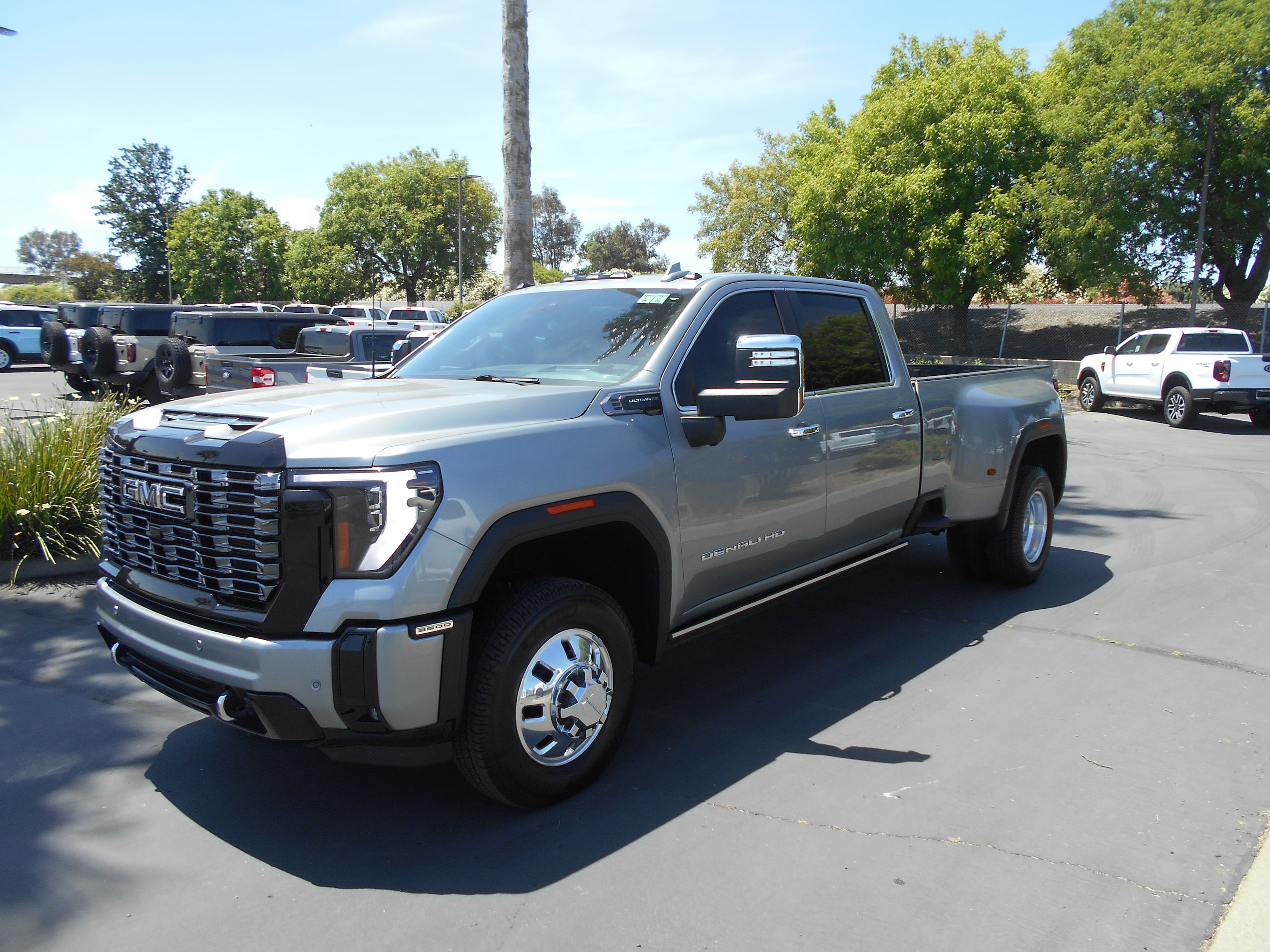 2025 GMC Sierra 3500HD