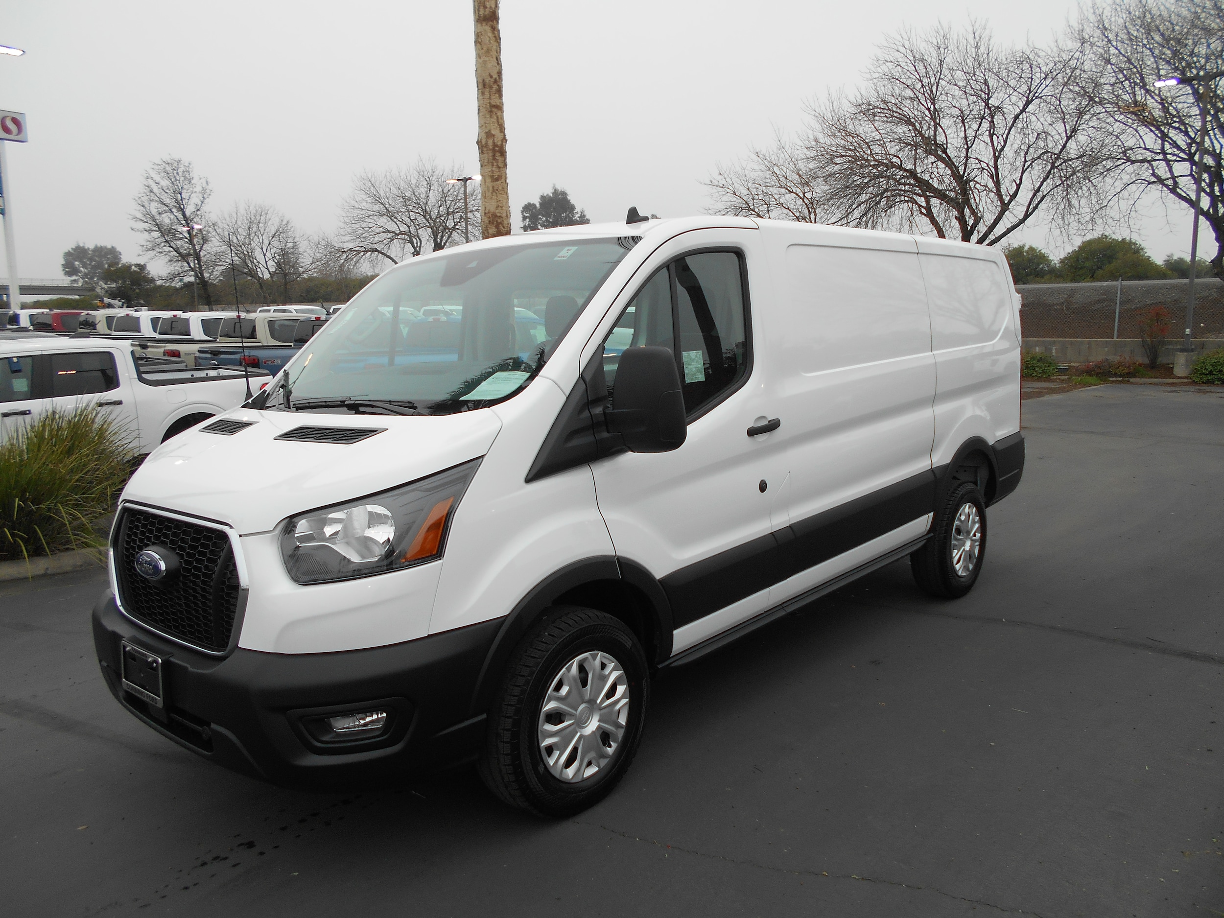 2025 Ford Transit-250 Cargo Vinyl Van Low Roof Van