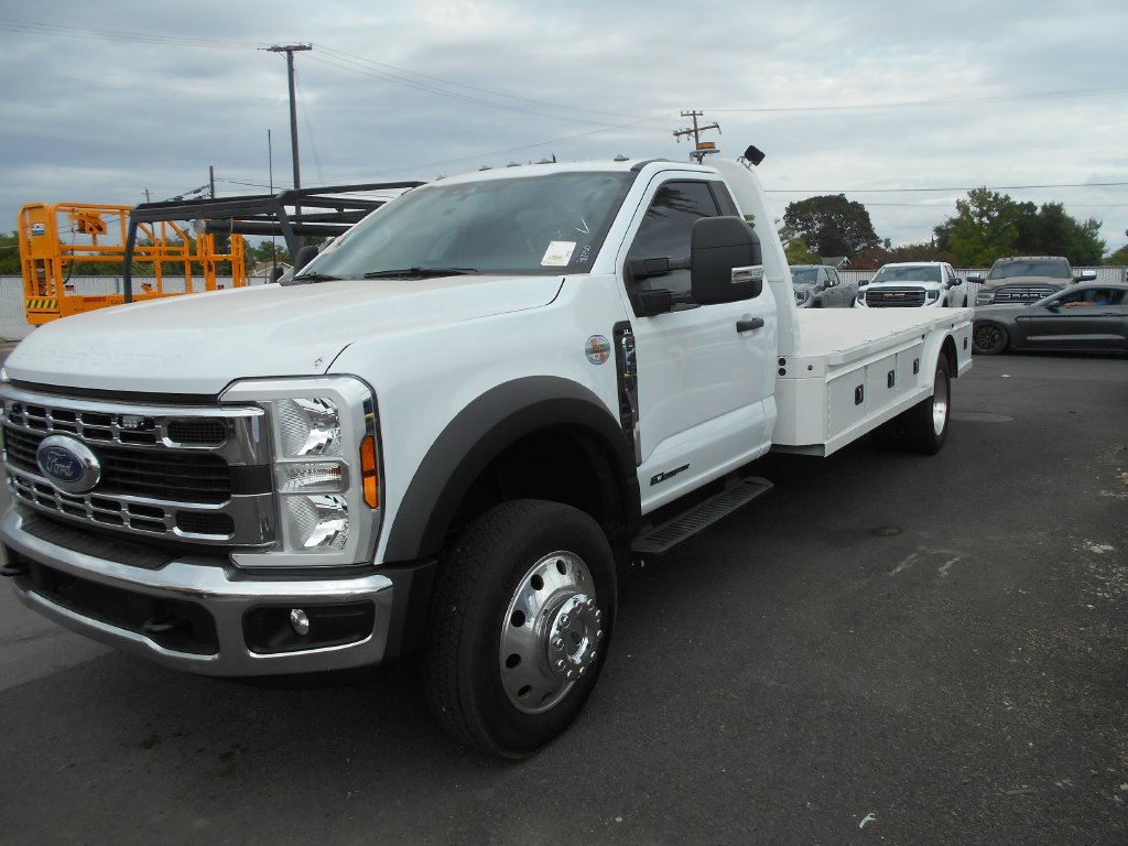 New Ford Superduty trucks 2025 Ford F-450 Chassis Cloth Truck Regular Cab for sale near you in Corning, CA