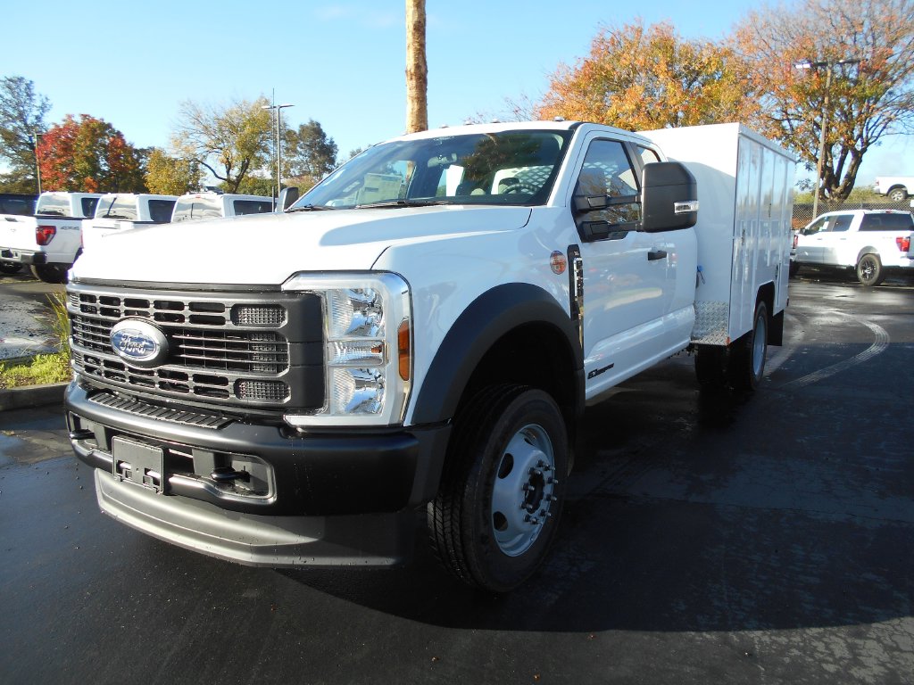  Ford F-450 Chassis