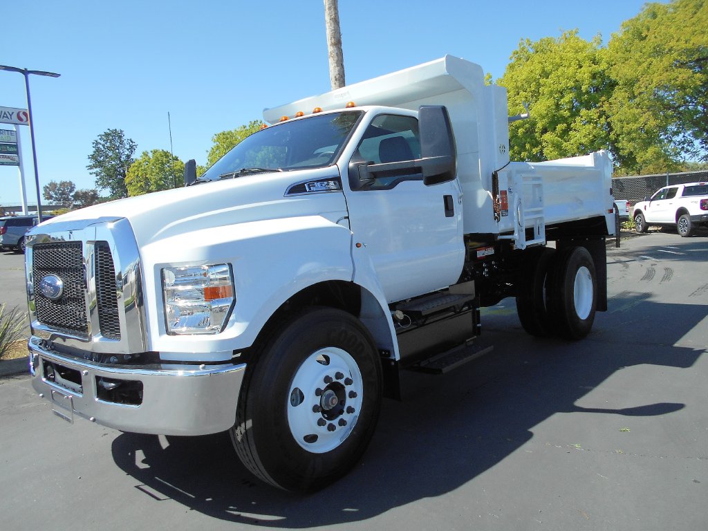  Ford F-650 Gas