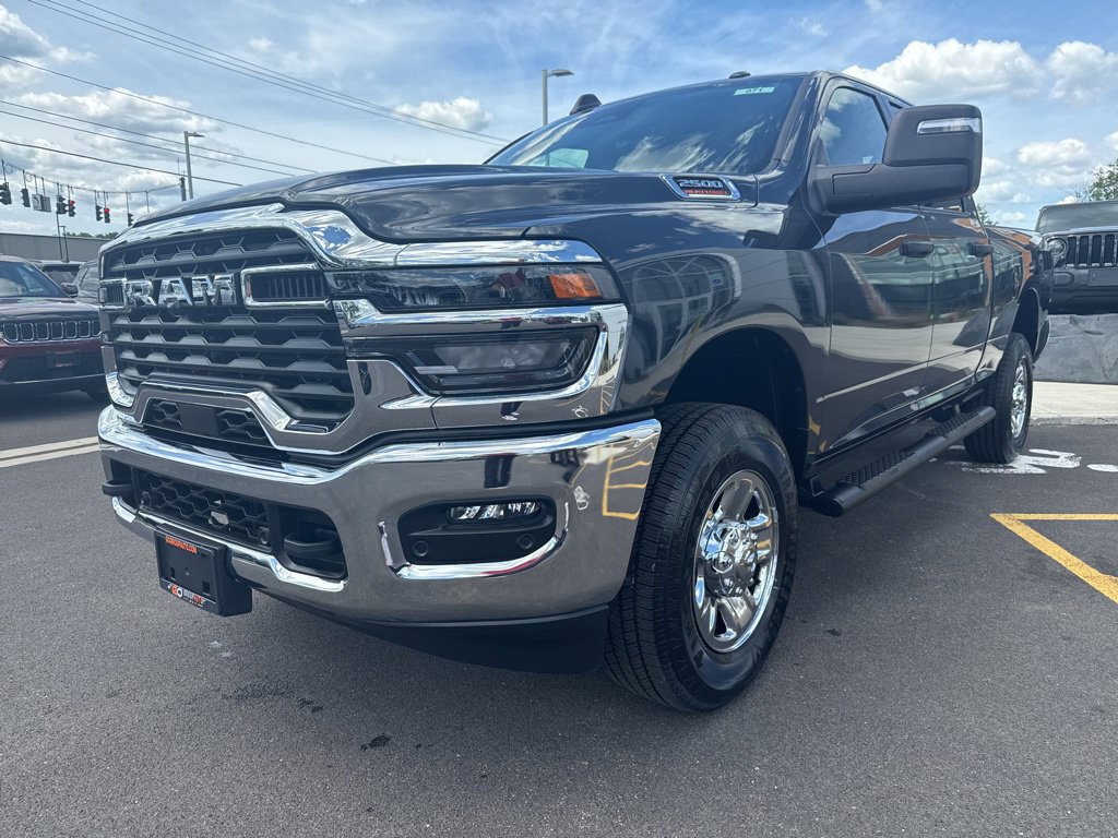 New 2026 Ram 2500 TRADESMAN CREW CAB 4X4 6'4 BOX Pickup