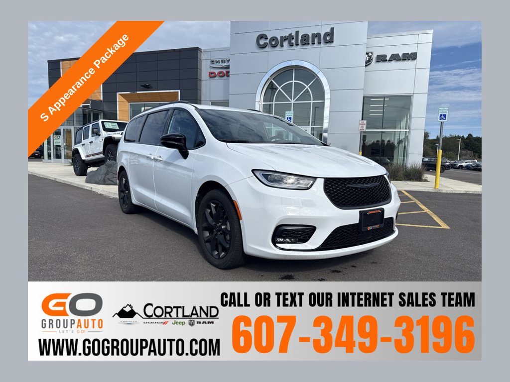 2024 Chrysler Pacifica Touring L