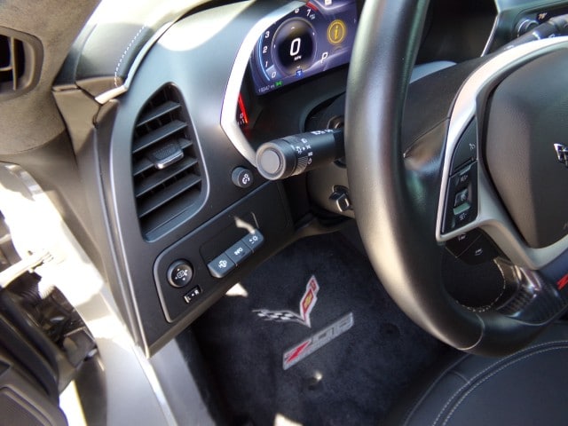 2016 Chevrolet Corvette 3LZ - Photo 18