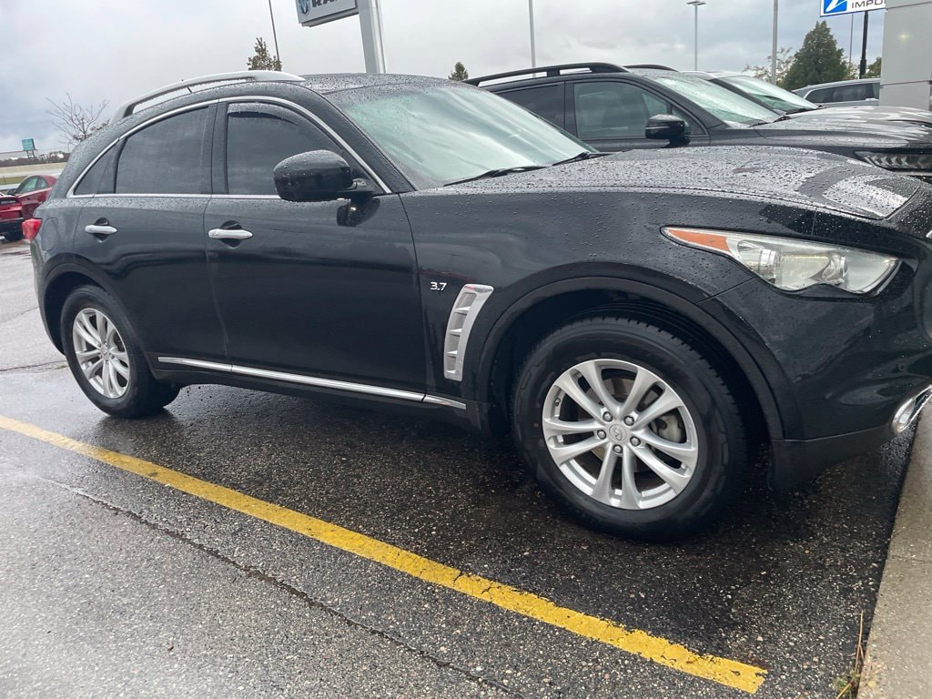 Used 2016 INFINITI QX70 3.7 SUV