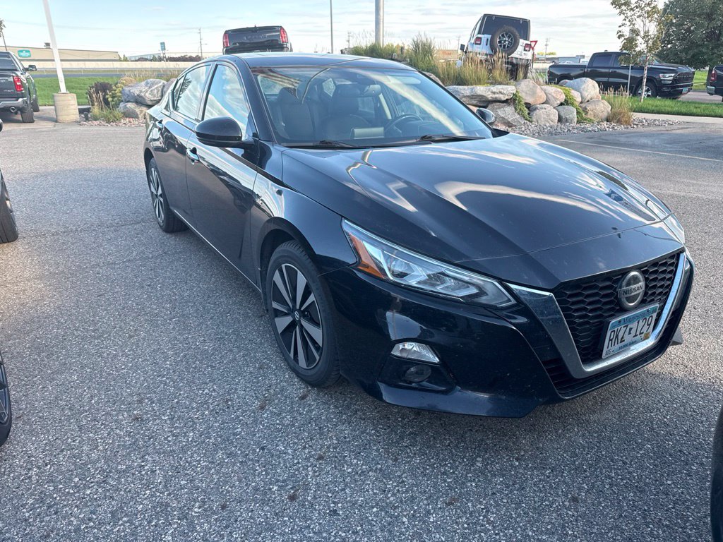 Used 2019 Nissan Altima 2.5 SV Sedan