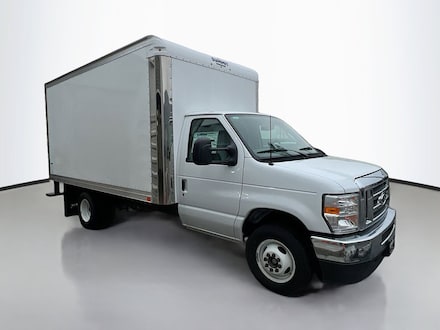 2025 Ford E-350SD Base Cab/Chassis
