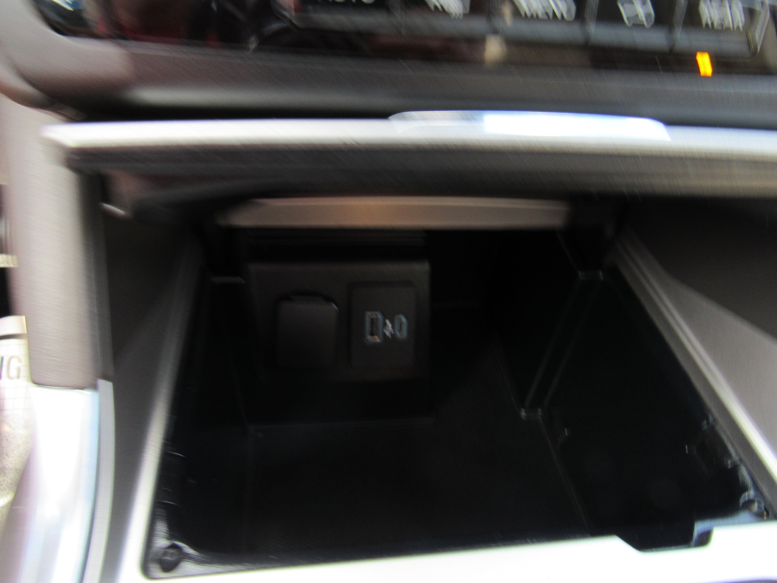 2020 Ford Explorer Platinum - Photo 22