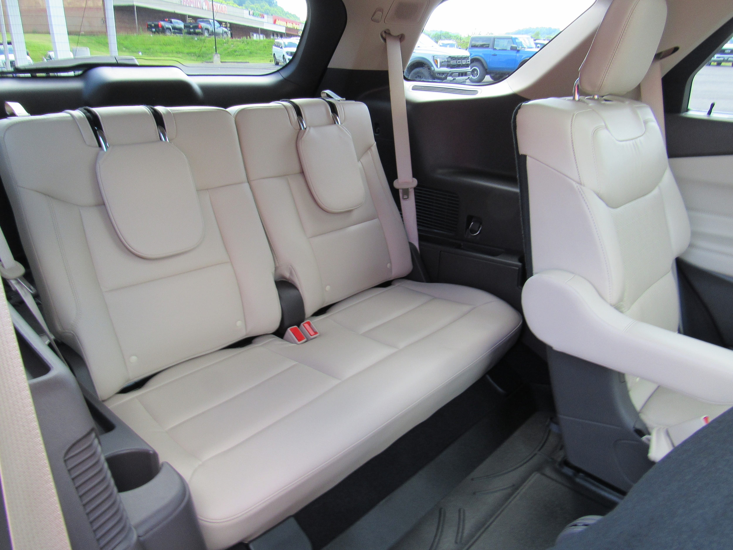 2020 Ford Explorer Platinum - Photo 35