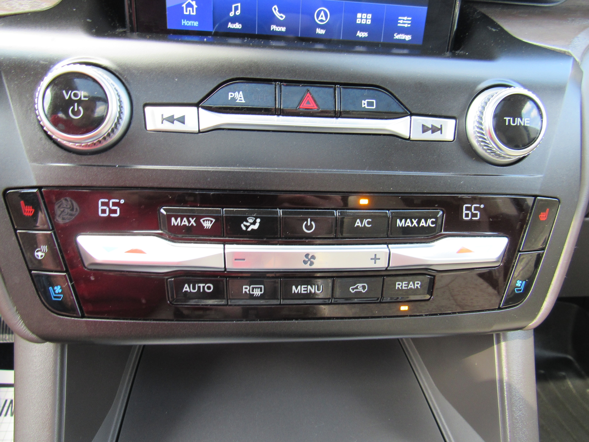 2020 Ford Explorer Platinum - Photo 21