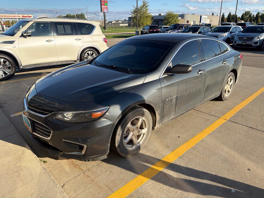 Used 2018 Chevrolet Malibu 1LS with VIN 1G1ZB5ST2JF108536 for sale in Moorhead, Minnesota
