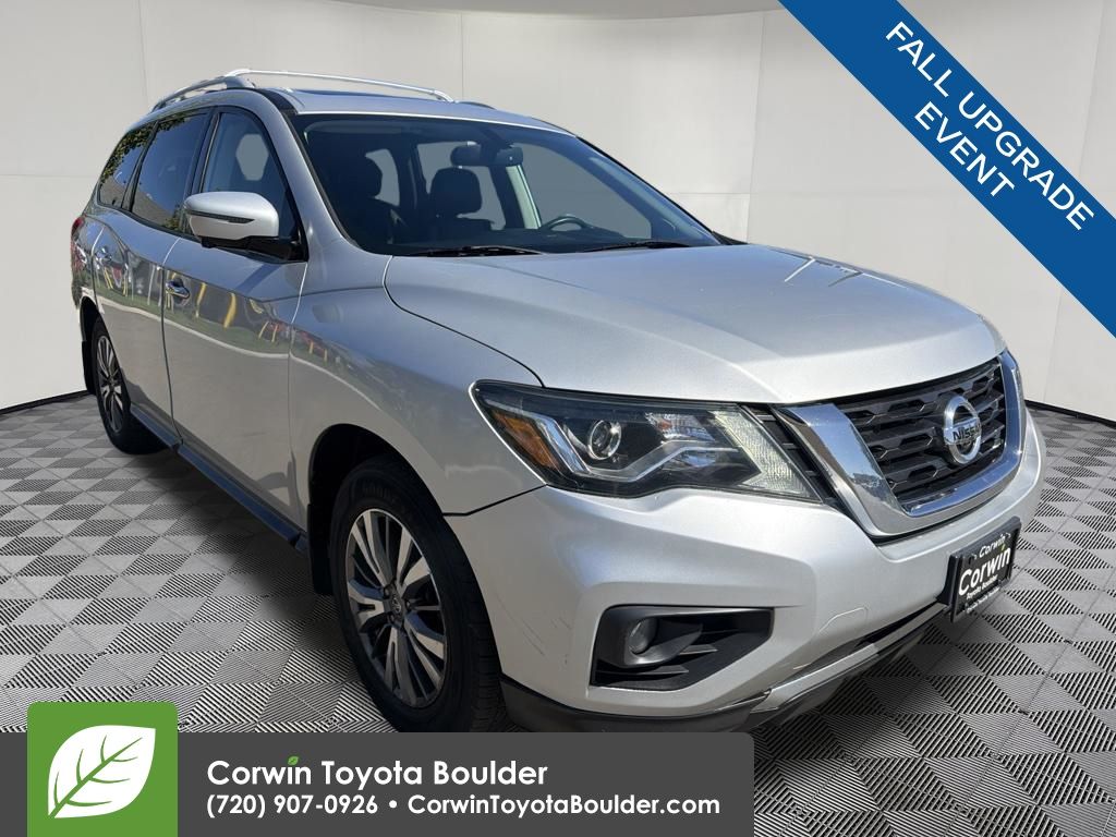2017 Nissan Pathfinder SL