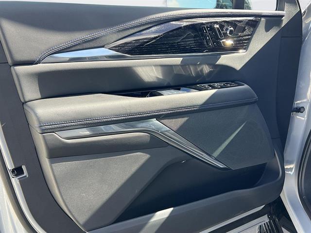 2026 Cadillac Escalade IQ Luxury - Photo 9