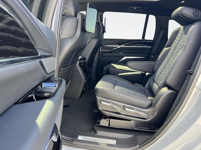 2026 Cadillac Escalade IQ Luxury - Photo 26