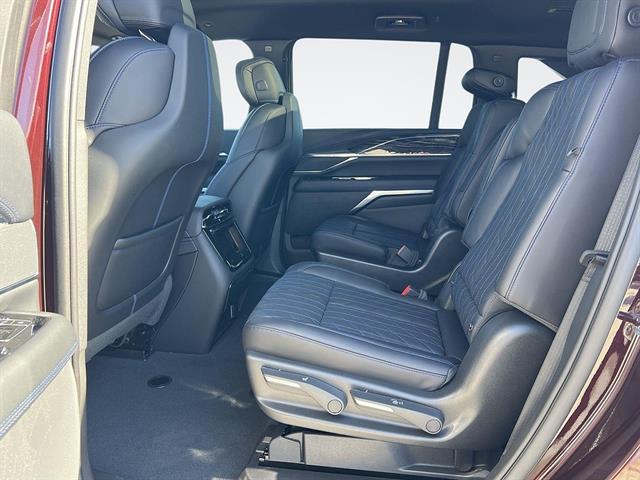 2026 Cadillac Escalade IQ Luxury - Photo 28
