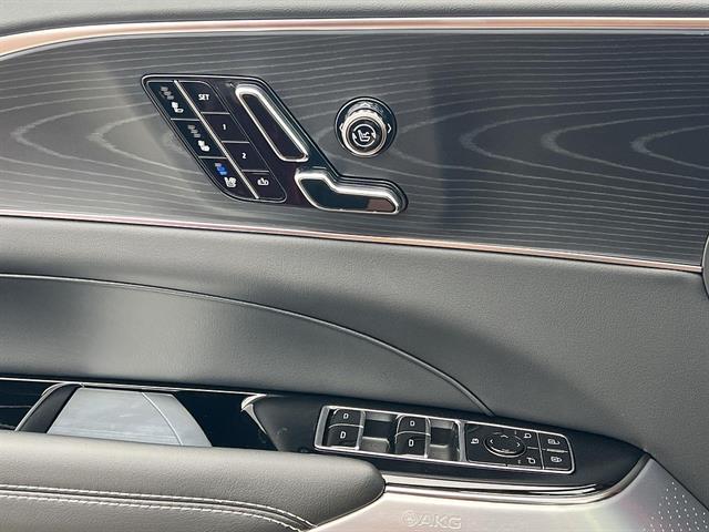 2026 Cadillac LYRIQ V - Photo 23