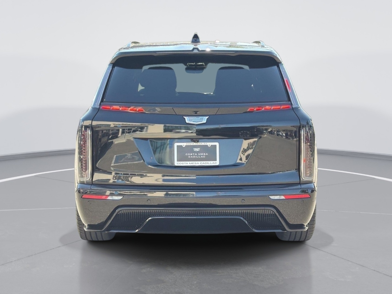 Used 2026 CADILLAC VISTIQ Platinum SUV