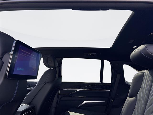 2026 Cadillac Escalade IQ Luxury - Photo 27