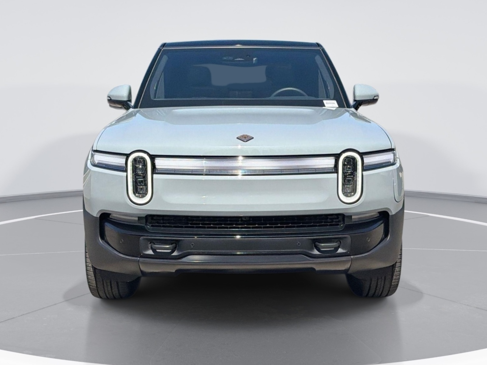 Used 2026 Rivian R1S Dual Motor Large