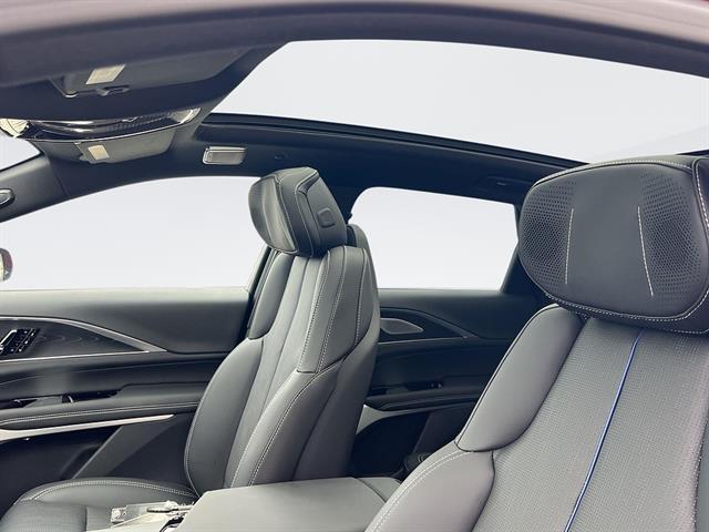 2026 Cadillac LYRIQ V - Photo 26