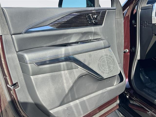 2026 Cadillac Escalade IQ Luxury - Photo 10