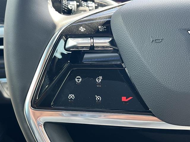 2026 Cadillac Escalade IQ Luxury - Photo 11