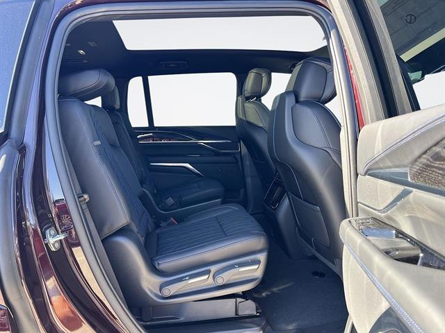 2026 Cadillac Escalade IQ Luxury - Photo 33