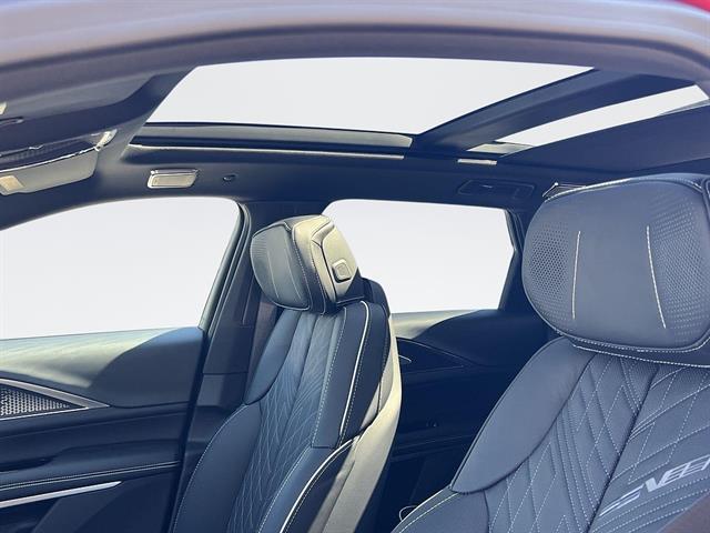 2026 Cadillac LYRIQ V Premium - Photo 26