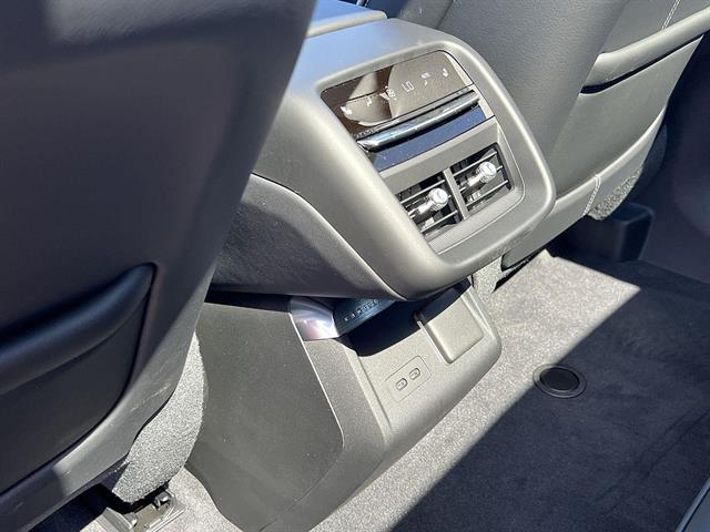 2026 Cadillac LYRIQ V Premium - Photo 30