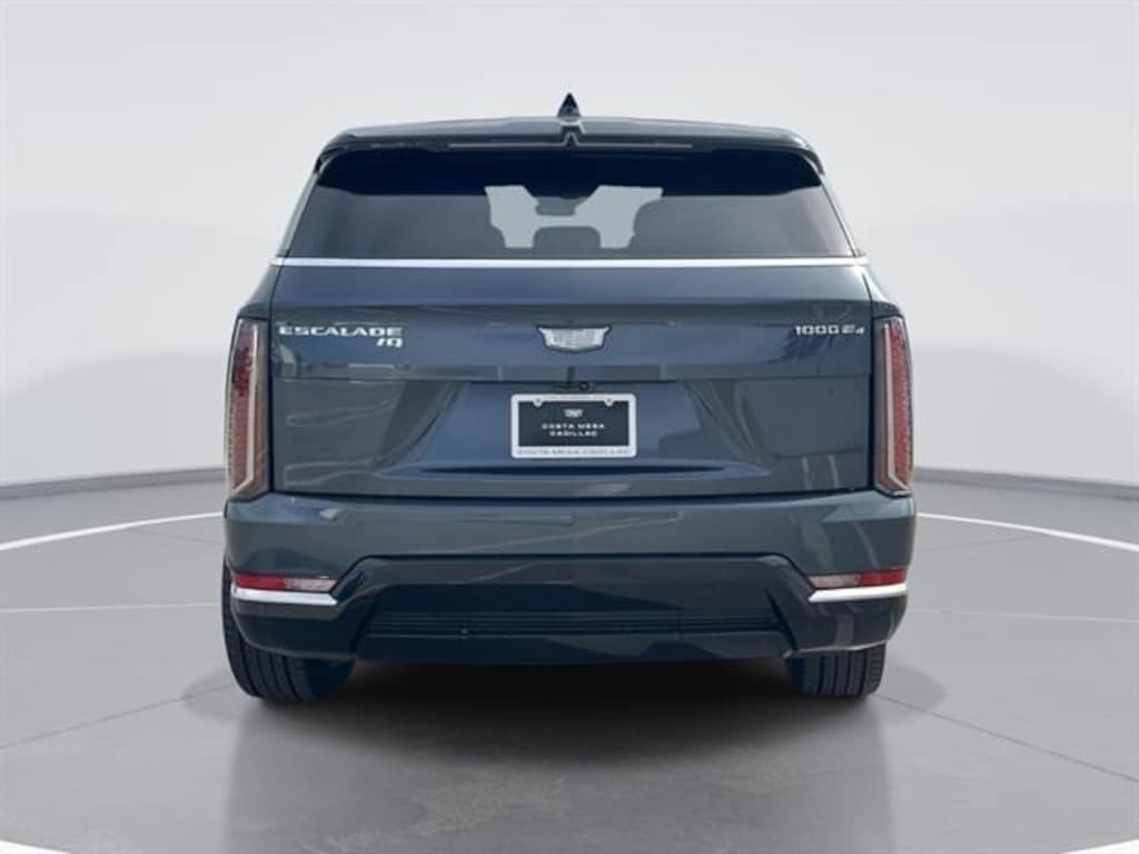 New 2025 CADILLAC ESCALADE IQ Luxury 2 SUV