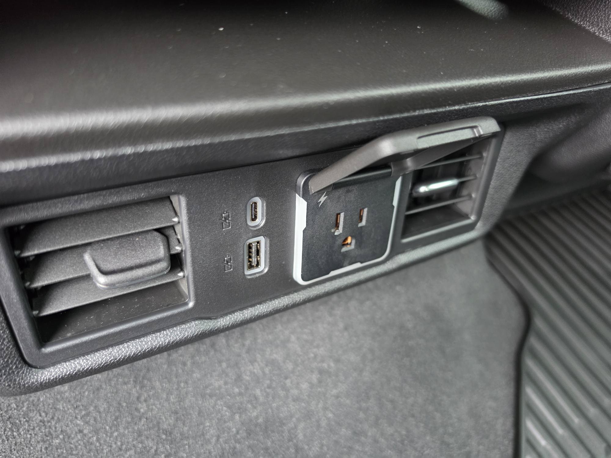 2026 Chevrolet Silverado 1500 LT - Photo 12