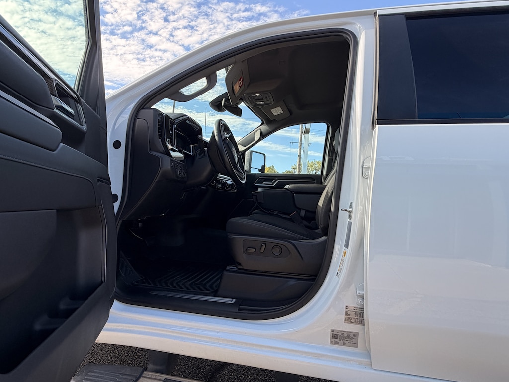 Used 2025 Chevrolet Silverado 3500 HD LT Truck Crew Cab