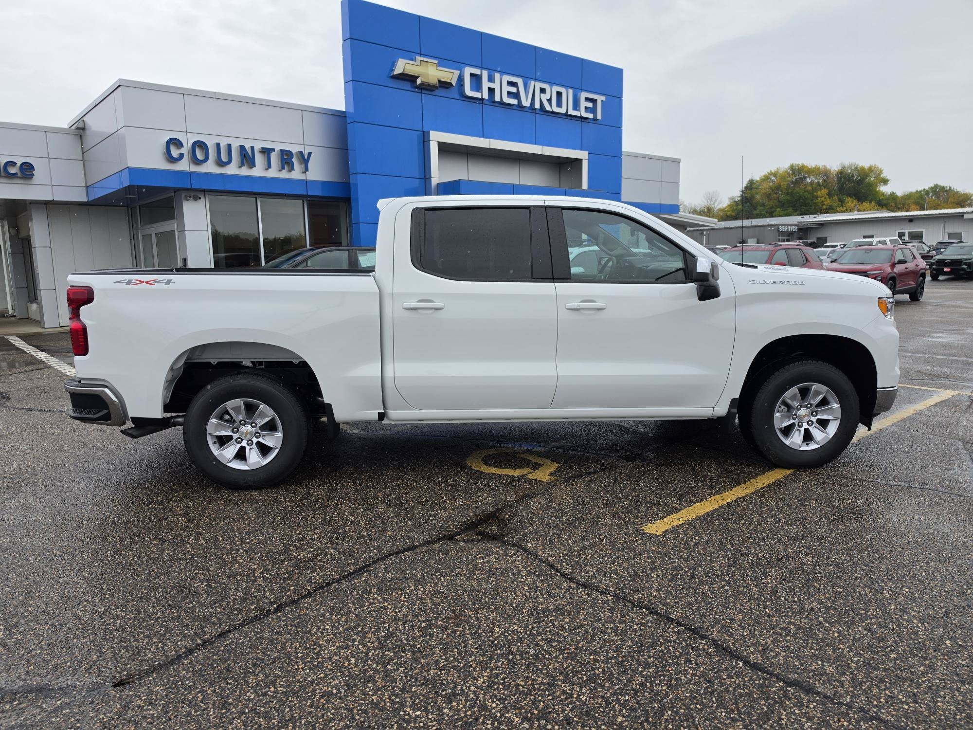2026 Chevrolet Silverado 1500 LT - Photo 10