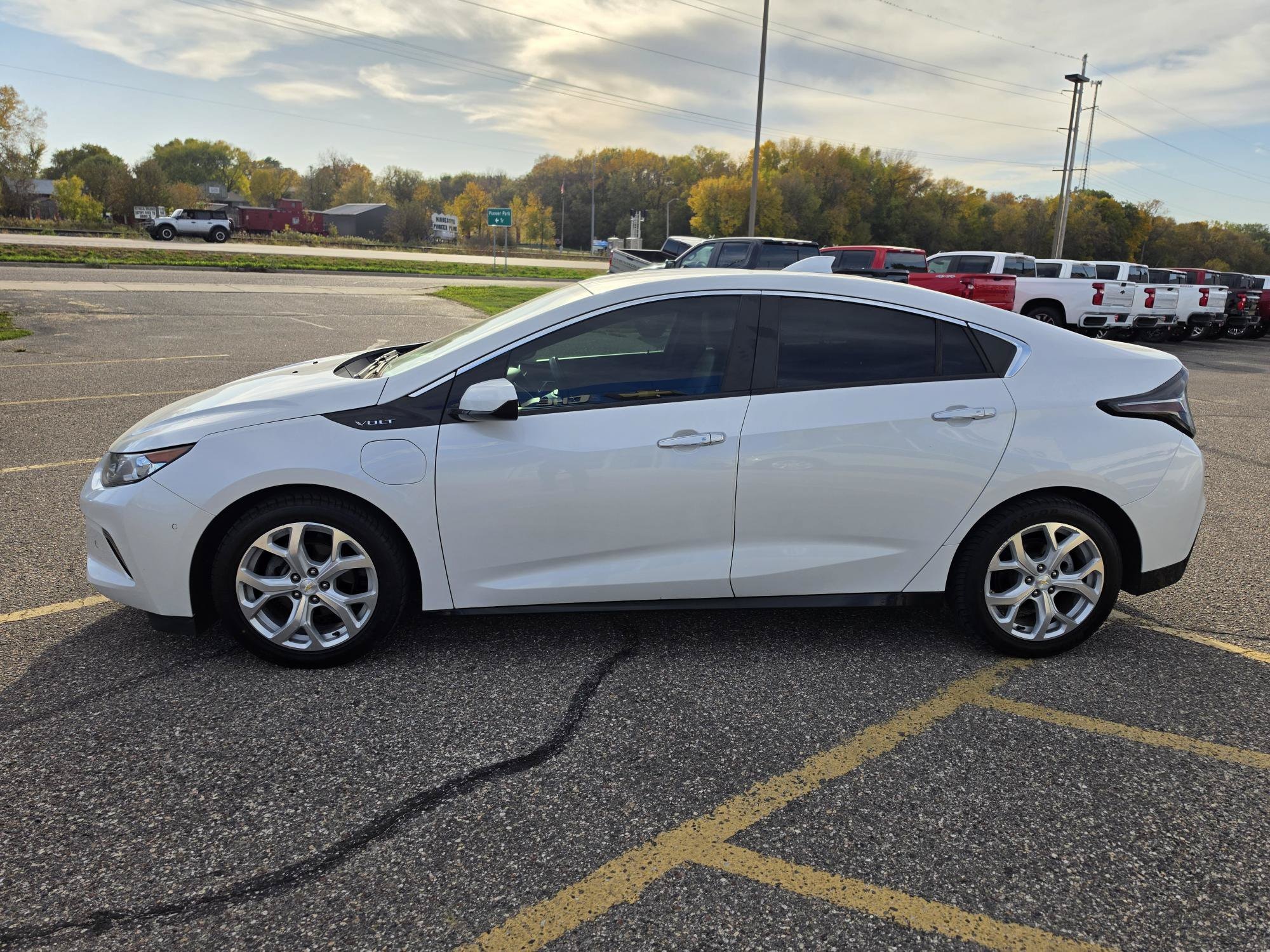Used 2017 Chevrolet Volt Premier with VIN 1G1RB6S51HU182494 for sale in Annandale, MN