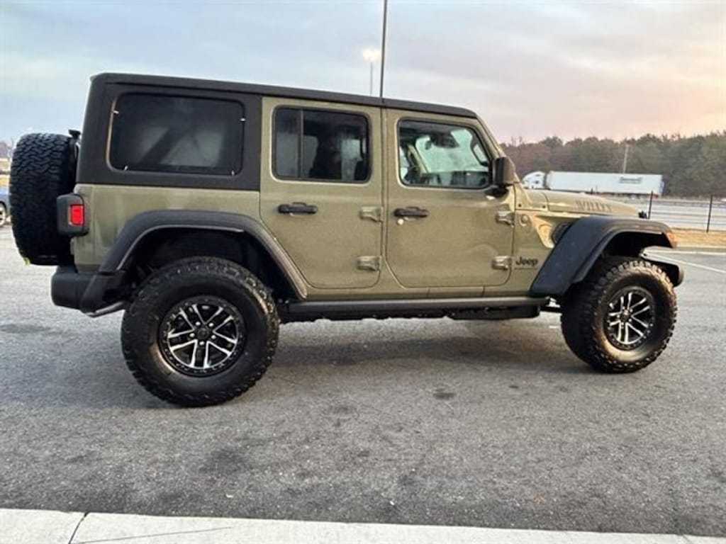 New 2026 Jeep Wrangler 4-DOOR WILLYS Sport Utility