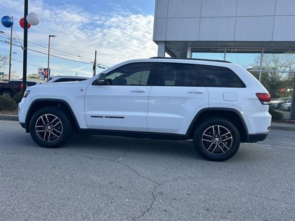 Used 2017 Jeep Grand Cherokee Trailhawk SUV