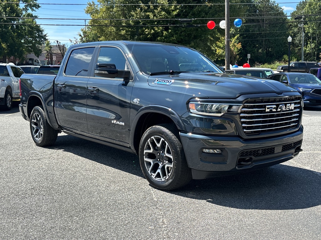 New 2027 Ram 1500 LARAMIE CREW CAB 4X4 5'7 BOX Pickup