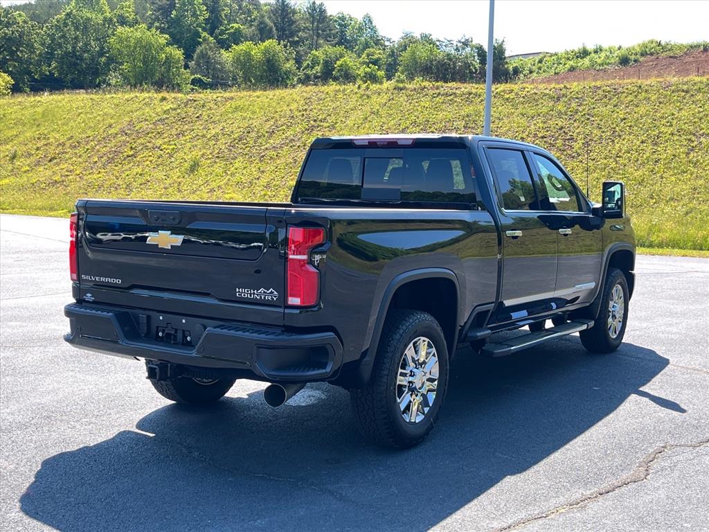 2026 Chevrolet Silverado 2500 HD High Country - Photo 4