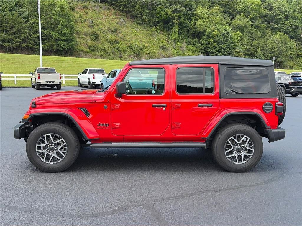 Used 2025 Jeep Wrangler 4-Door Sahara 4x4 SUV
