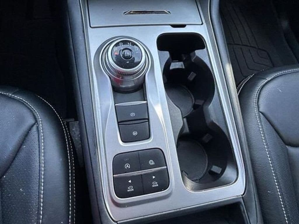 2020 Ford Explorer XLT - Photo 18